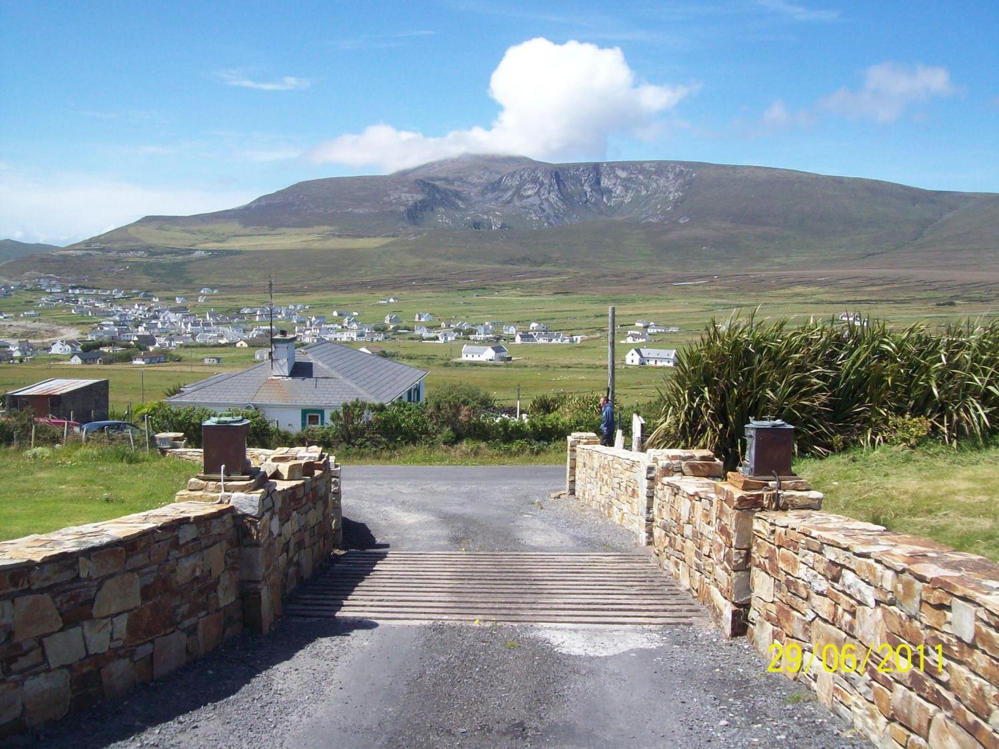 Bed and Breakfast Achill West Coast House Dooagh Esterno foto