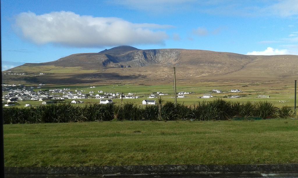 Bed and Breakfast Achill West Coast House Dooagh Esterno foto