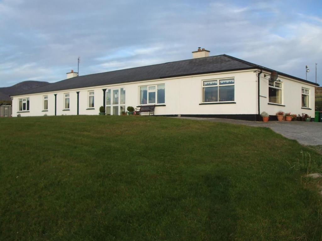 Bed and Breakfast Achill West Coast House Dooagh Esterno foto