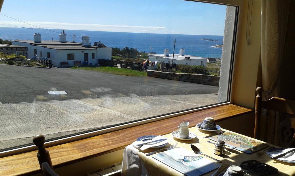 Bed and Breakfast Achill West Coast House Dooagh Esterno foto