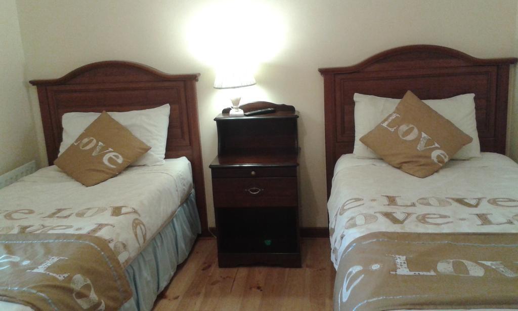 Bed and Breakfast Achill West Coast House Dooagh Esterno foto