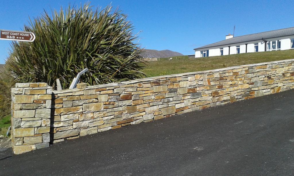 Bed and Breakfast Achill West Coast House Dooagh Esterno foto