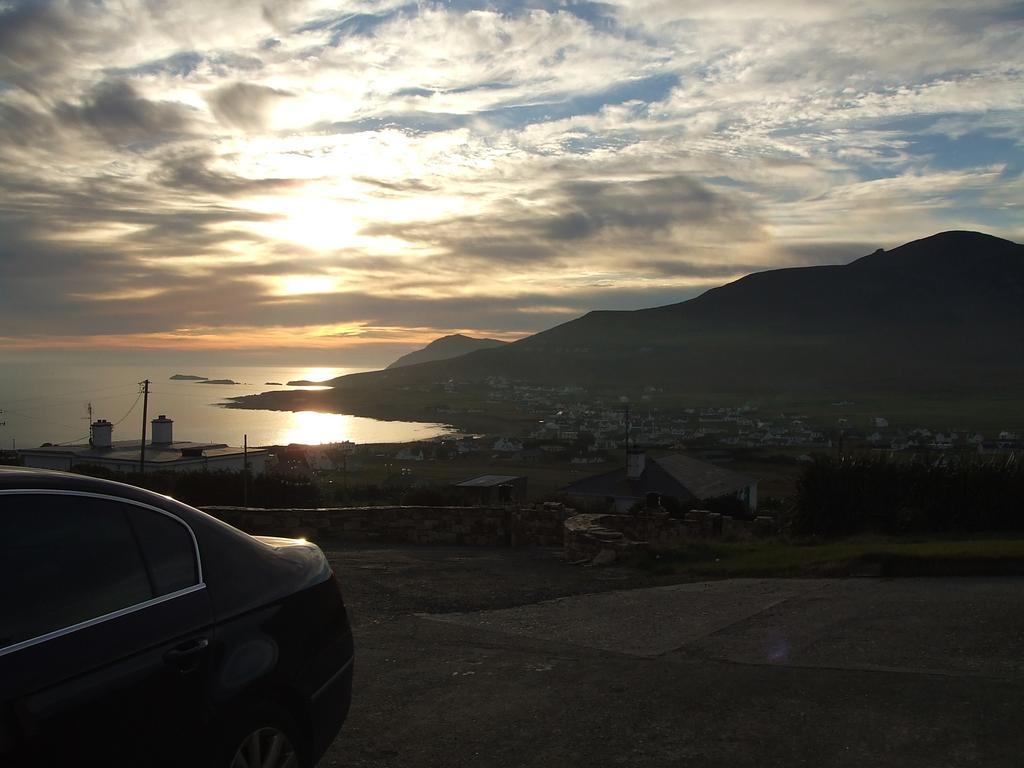Bed and Breakfast Achill West Coast House Dooagh Esterno foto